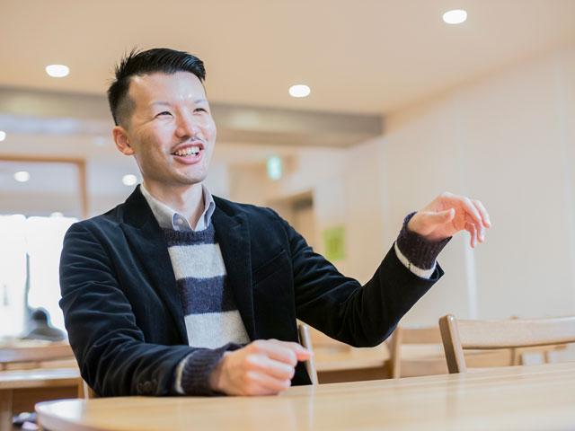 大手SIerでシステムエンジニアとして仕事をしていた代表は、教育関係のクライアントと一緒に仕事をしたことや、子どもが生まれたことをきっかけに、子どもや社会の役に立つサービスを、自分の手で作りたいと思うようになり、会社設立に至っています