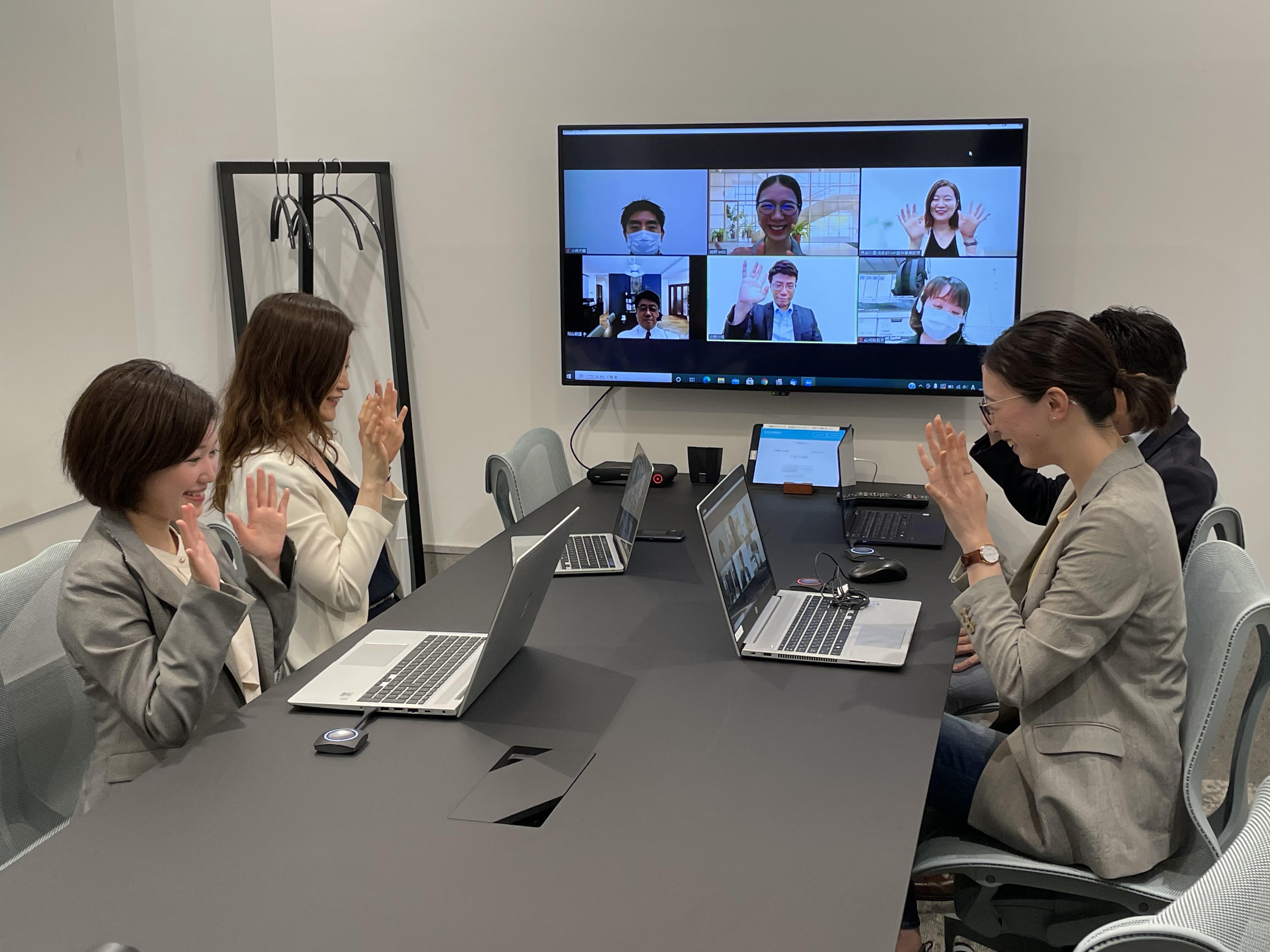 個々の自主性、主体性を尊重し、半期ごとの目標に向けて各自は自由に業務を進める風土がある同社。
社内のコミュニケーションは円滑だ。