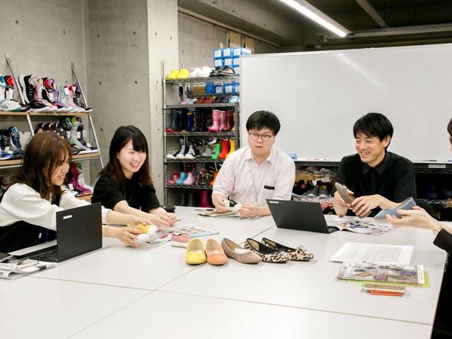 商品開発力など、本来の強さとECを融合させ、新たなヒラキの確立を目指す。