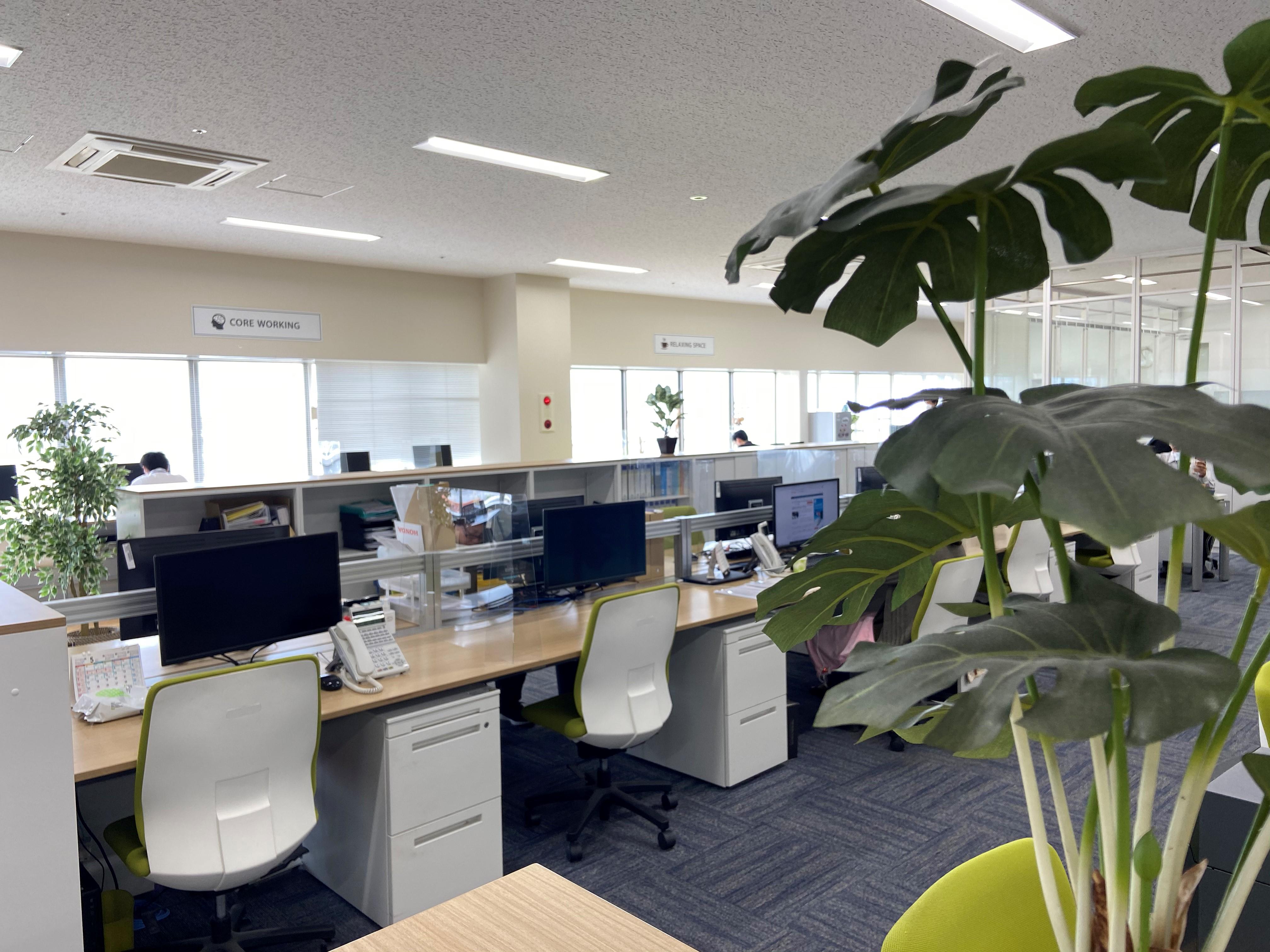 全国7か所に拠点を構え、1万4,000に及ぶ取引先企業のIT環境構築や、DXによる生産性向上に寄与している。