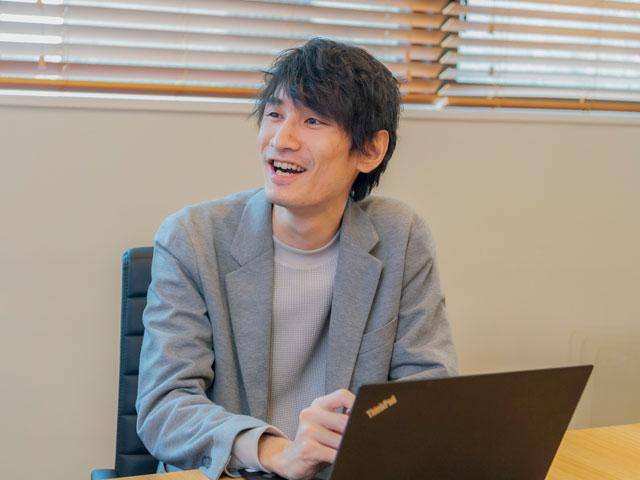 シェア日本一を目指し、著しい成果を上げた社員には、半期ごとに成果に応じた表彰や奨励金が付与されます。