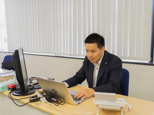 グローバル事業の本格拡大、派遣に関わる課題改善、デジタル戦略推進を新機軸とする成長戦略を描いている。