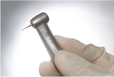 歯科器械や材料において国内トップシェアを誇る製品群を有し、現在では130カ国以上に製品を提供している。