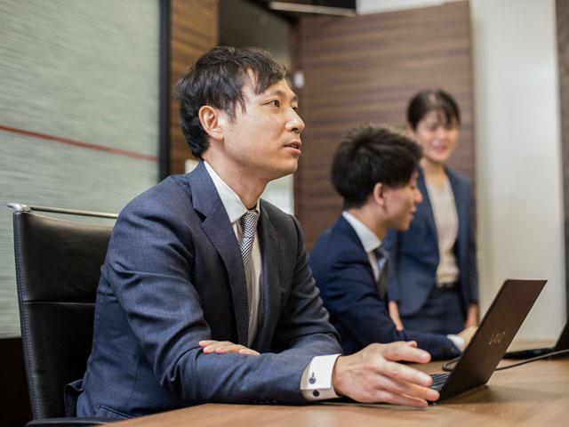 グループ会社と連携し、営業戦略から実行まで一貫して支援できるのが強み。