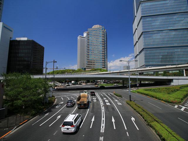 大手IT企業を直クライアントとし、IT業界を専門に事業を展開、また自社サービスも開始している。