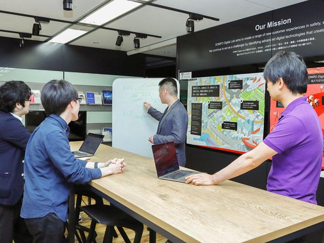 SOMPOグループが保有する大量のデータを武器に、社会課題の解決に取り組んでいく。