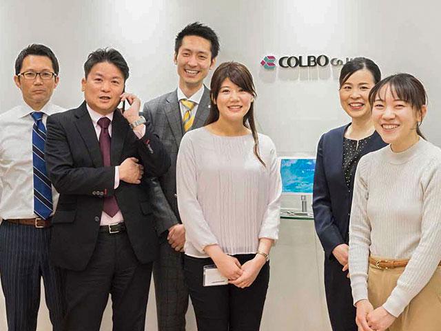 社員数は60名ほどと決して大きな組織ではないが、業界草創期から事業を始め、「学術・制作一貫体制」や高いコミュニケーション力を武器に、現在では確固たるポジションを築いている。