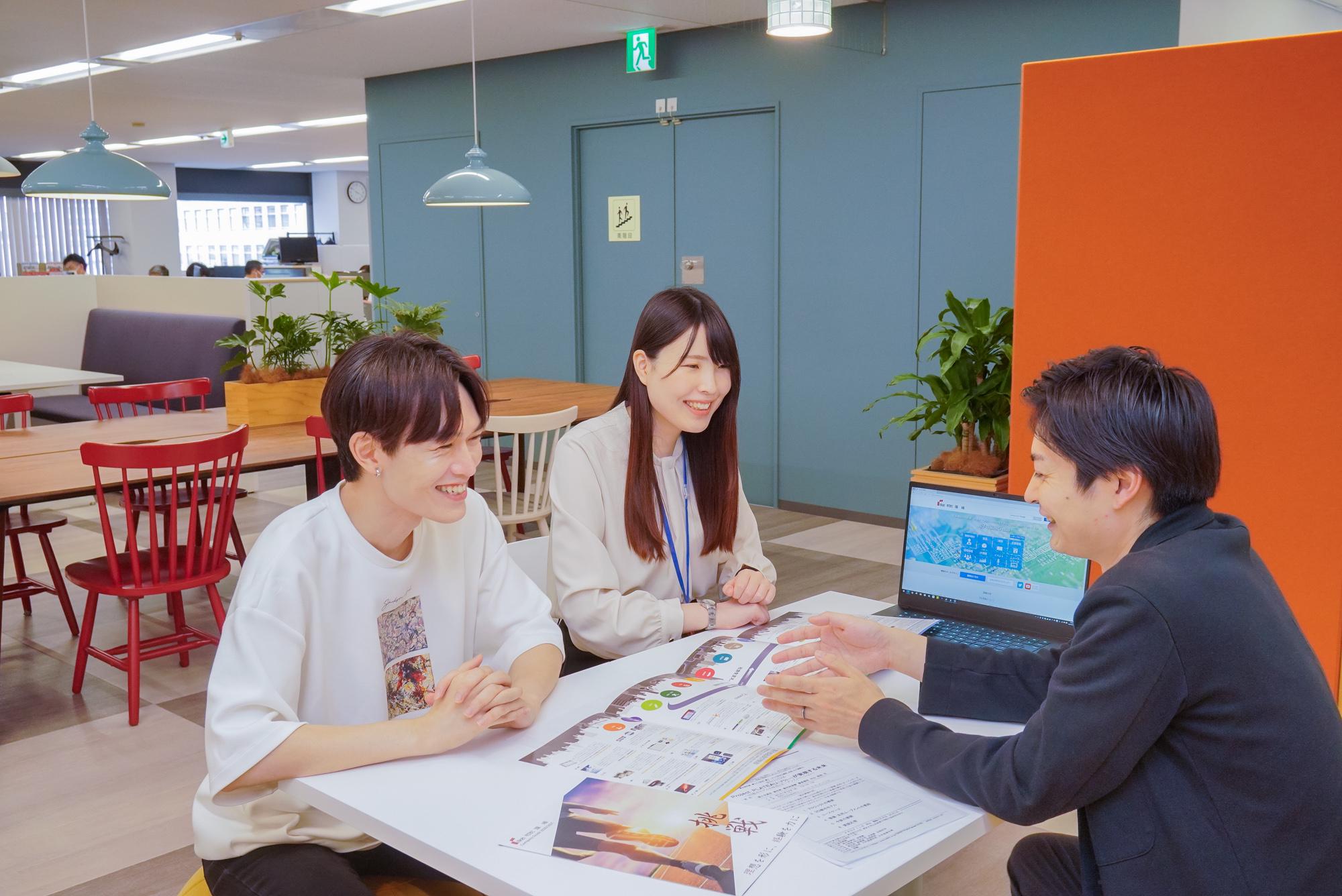 次世代事業開発部では『Unreal Engine』や『3ds Max』を活用したVRコンテンツを開発している。