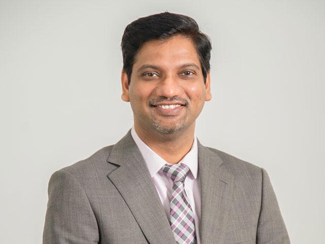 サンウェルは、創業者であり代表取締役社長のユガナンダンの”エンジニアの仲間を守りたい”という強い想いから始まった。