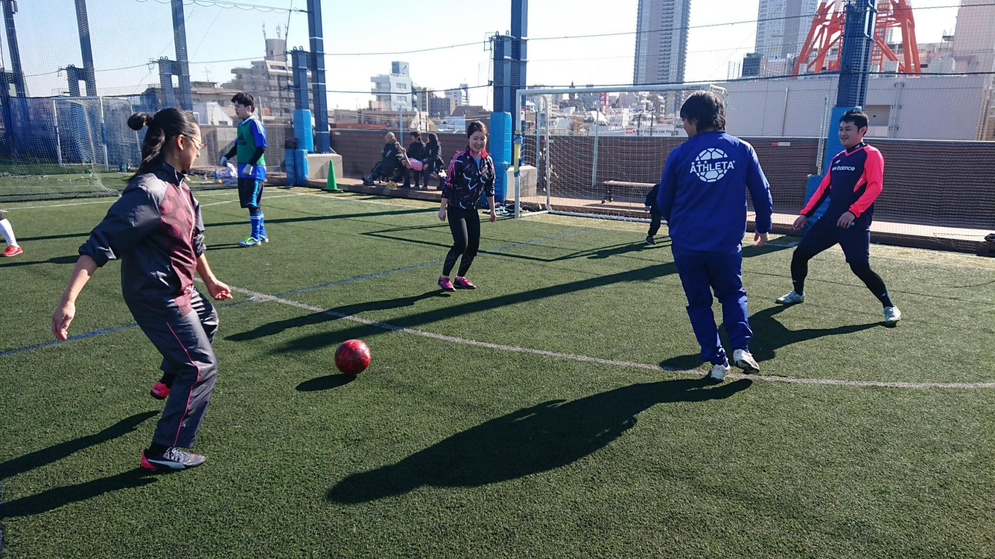 クラブ活動：フットサル部
休みの日を利用して仲間とリフレッシュ！