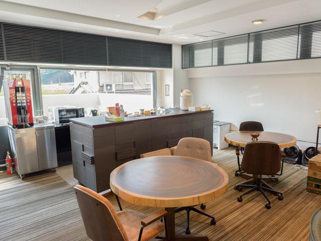 そのほかにも、物流倉庫や配送サービスの請負や人材派遣も手掛けている。