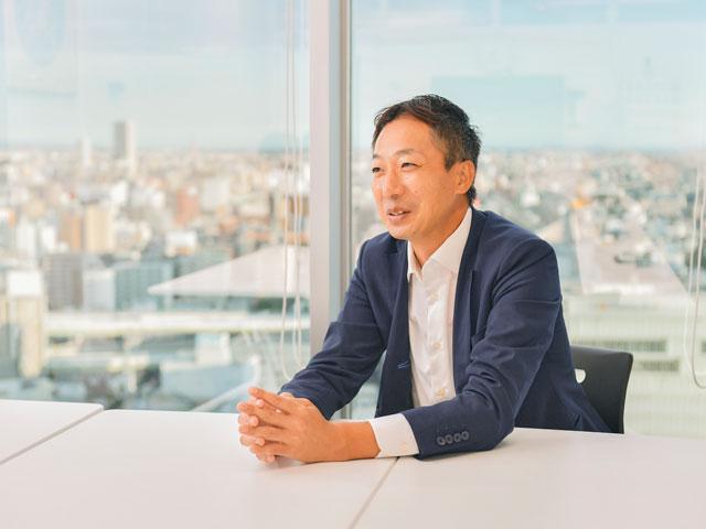 多数の業種・業界での開発プロジェクトに参加している。取引先は大手企業が8割を占め、従業員数・売上高も右肩上がりという堅実経営・長期安定成長だ。