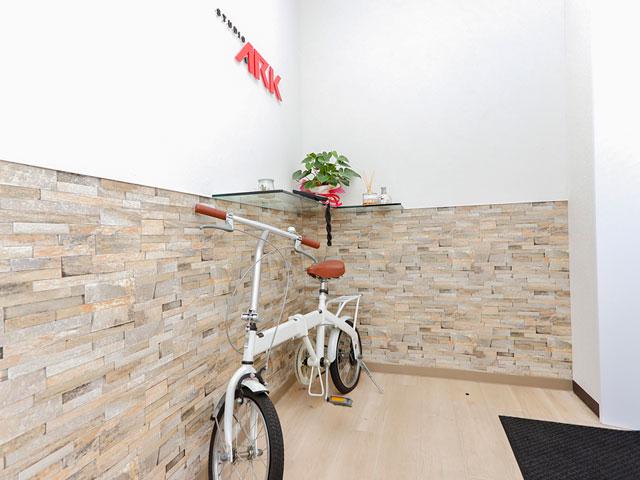 同社はユニークな案件を手掛けていることから、エンジニアが開発を楽しめる会社といえそうだ。リアルタイム合成映像のライブ配信プロジェクトなどは、エンジニアが新しい技術にチャレンジする絶好の機会となるだろう。