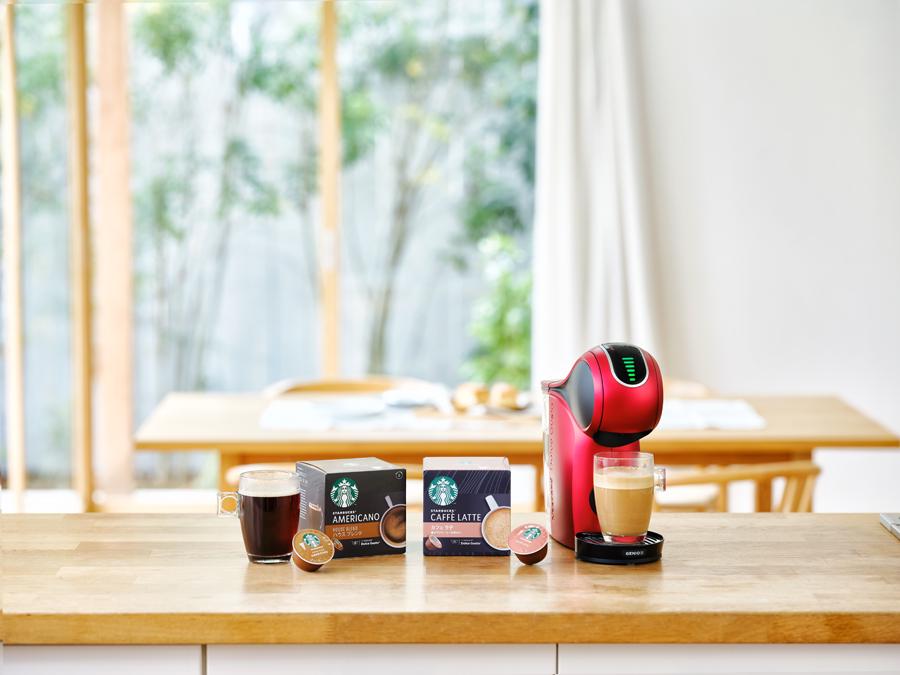 グローバルブランドからローカルブランドまで2,000種類以上を製造・販売し、グローバルで約30万人の社員が働いている。