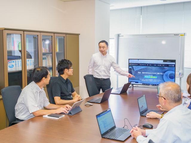 自らの仕事が会社の成長に直結しているため、高いモチベーションを保ちながら取り組んでいるというメンバー。
