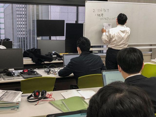 これまで同社は未経験者を採用してインフラエンジニアへと育成する形で事業を進めてきたが、より事業拡大を加速するために現在経験者採用に力を入れて取り組んでいる。