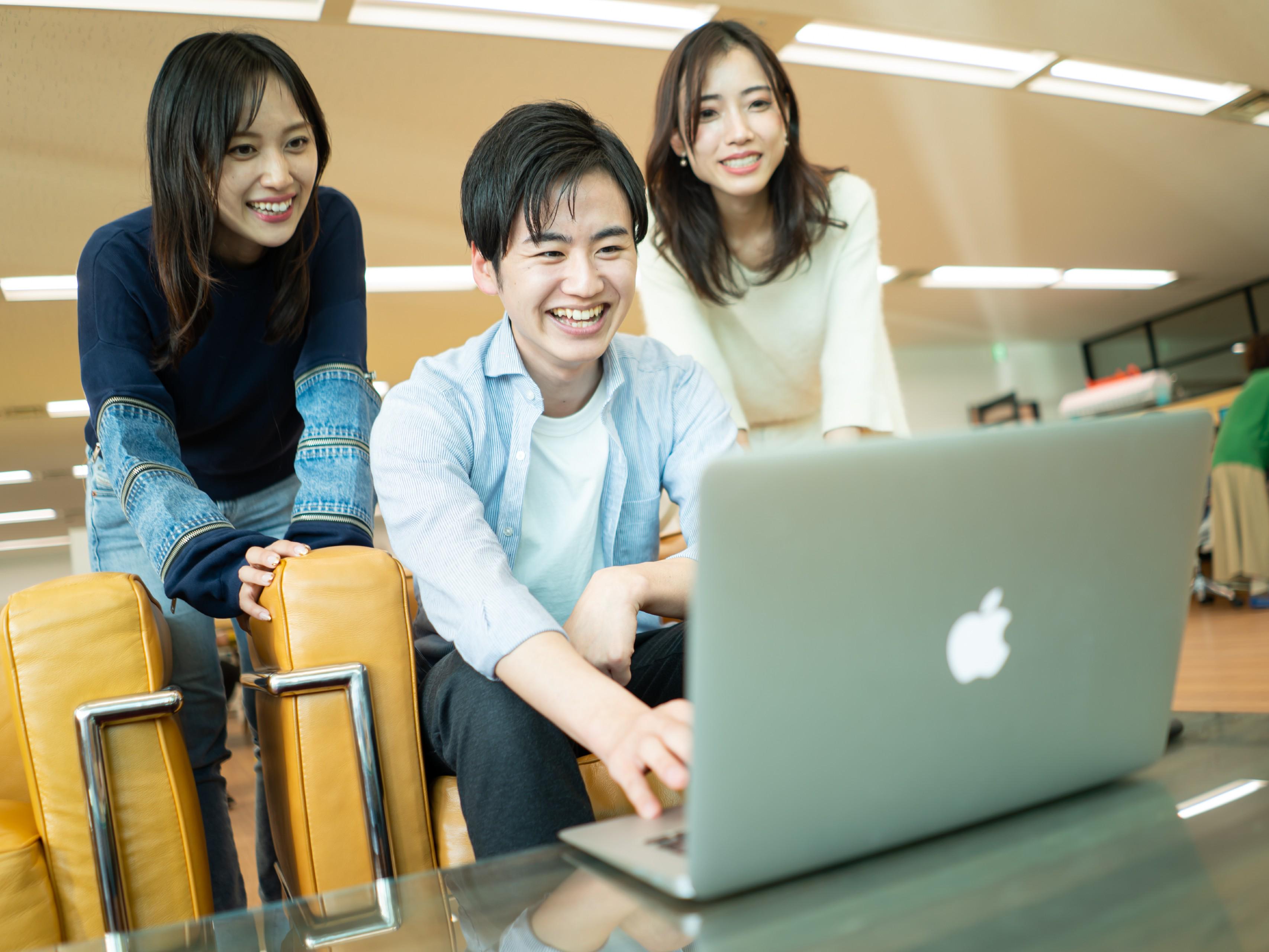 C Channel 株式会社 世界的なコミュニケーションメディアを創る Iosエンジニアを募集 の転職 求人情報 44495667 転職なら キャリアインデックス