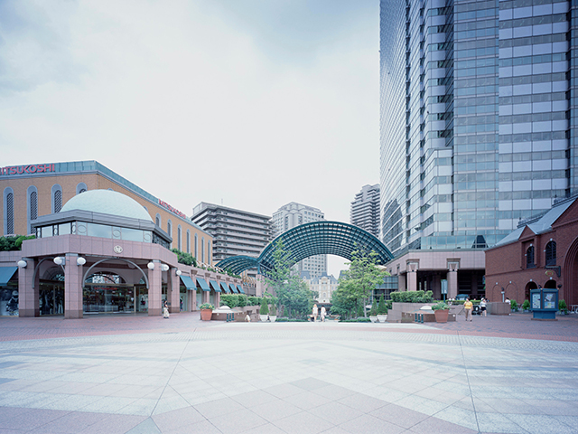 株式会社クーリエの創業は、代表安田の出身である栃木県の自宅のスペースを間借りする形でのスタートだったが、現在では東京・恵比寿ガーデンプレイスタワーを利用するまで急成長を遂げている。