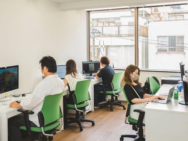 これまで、応援の力で経済を回す「応援経済」や、自治体のデジタル地域通貨発行等、「地域とお金」の領域に多数の実績がある。