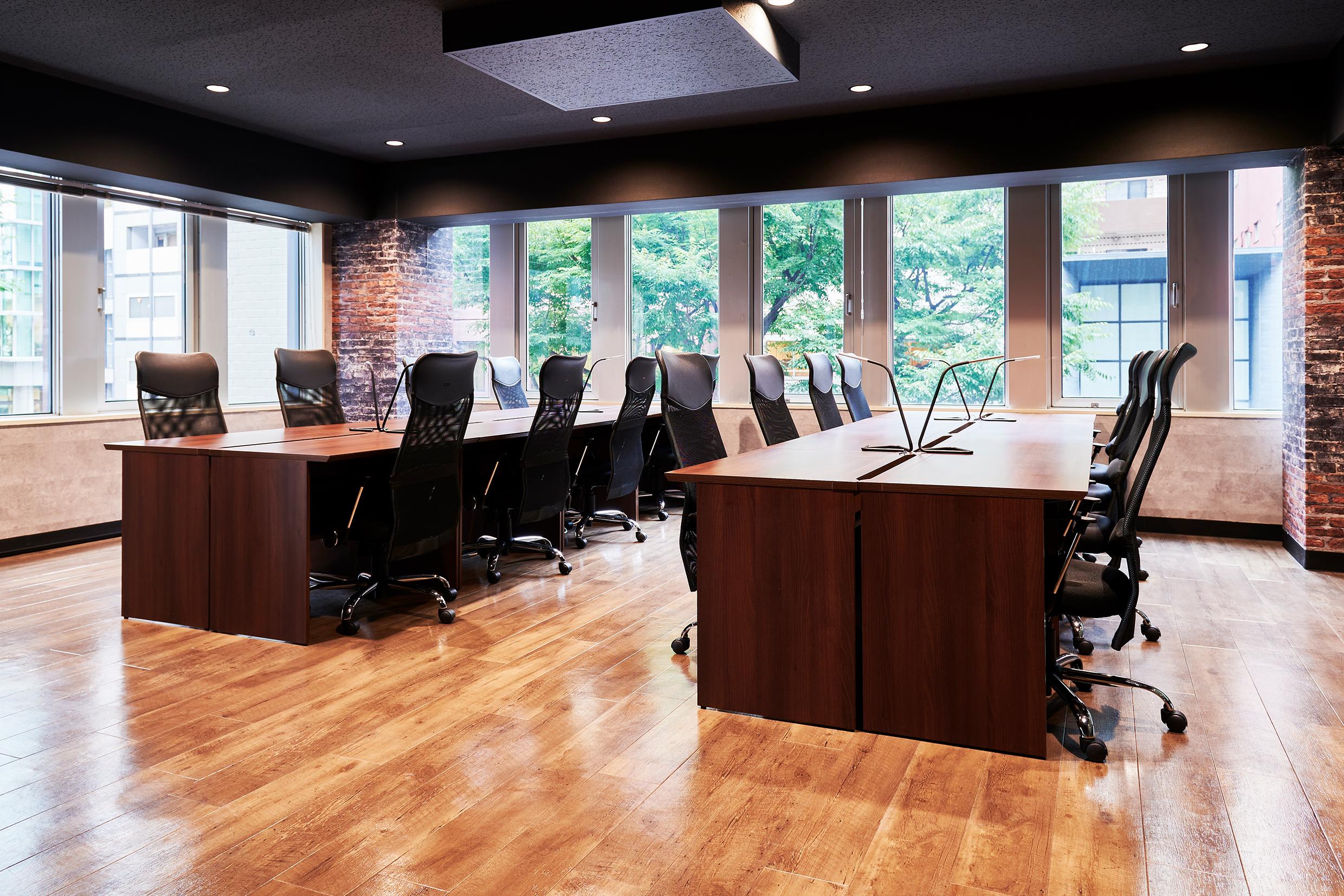 渋谷本社はフリーアドレス。
様々な社員と積極的に関われる環境！