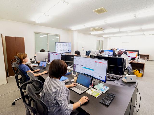 メンバーの多くは、「コミュニケーション豊かな地域をつくる」というミッションに共感して入社している。
