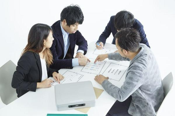 募集している求人：【東京・経験者限定】謎解き脱出ゲーム・宝探しクリエイティブディレクター