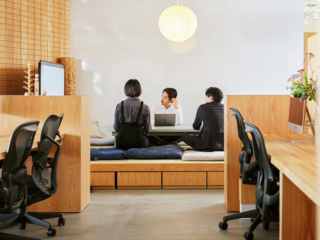 畳スペースでミーティングもできます。