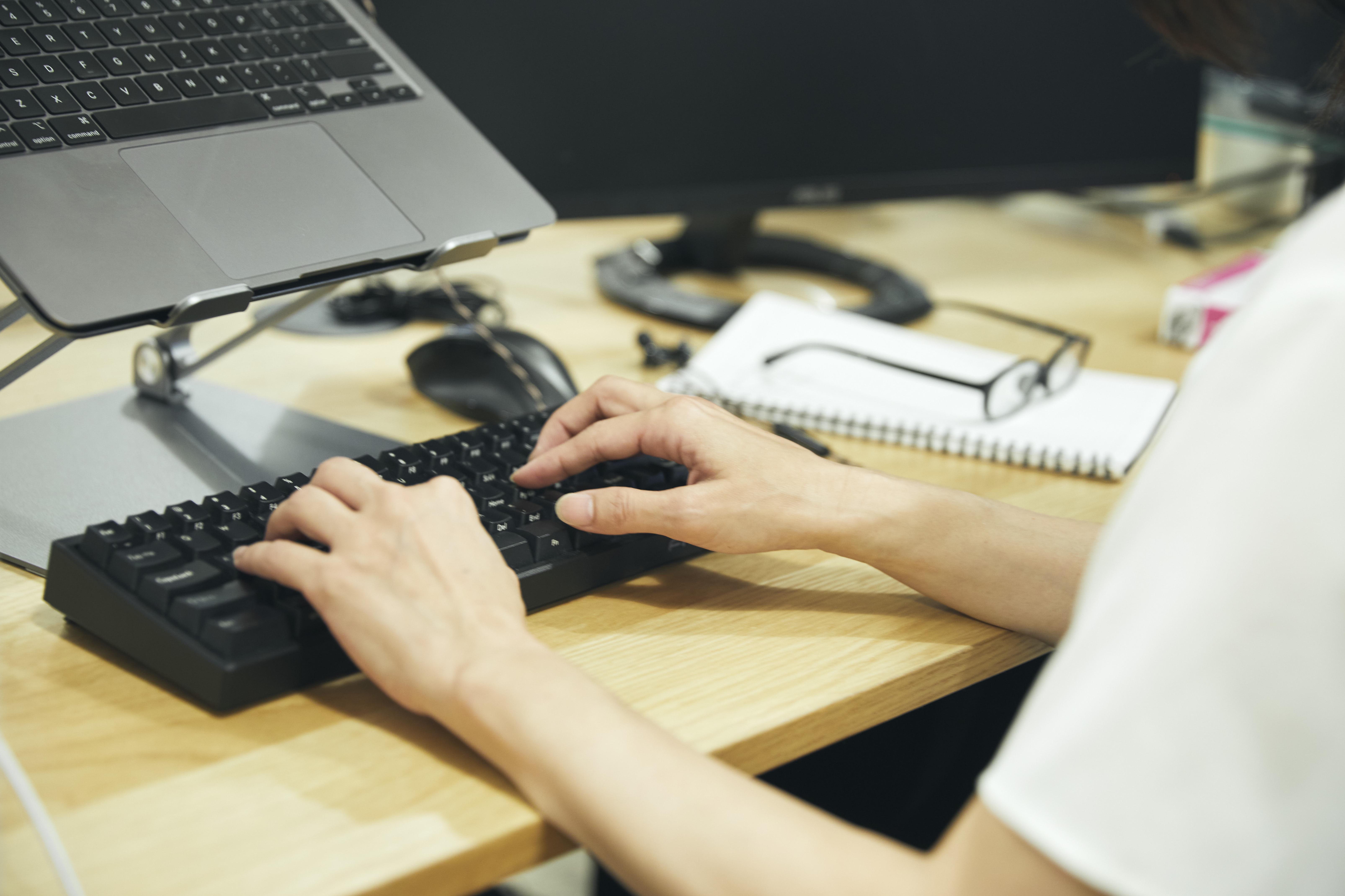 予算や目的に応じた最適なプランを提案。クライアントのWEB戦略をしっかりと支えます。