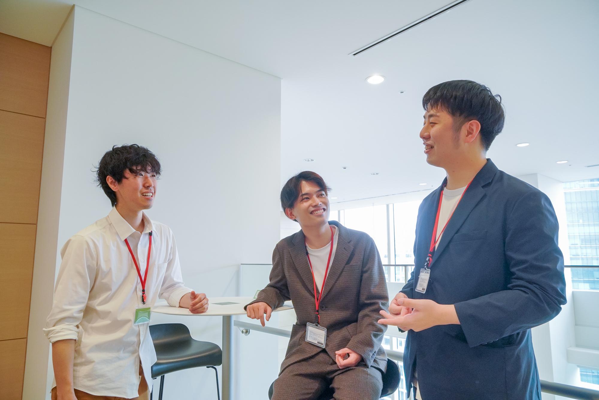 進化するお客様のビジネスを、変化できるシステムで支えていきます。