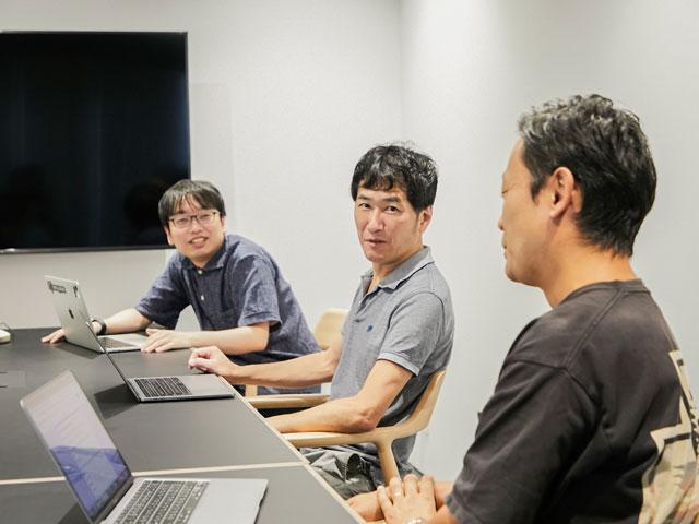 現在は約12名のスタッフが活躍する同社には、少人数ながらもダイバーシティに溢れたメンバーが揃っているということだ。年齢層も20代から50代まで幅広く、外国籍の人材も登用しながらグローバルな視野で自社事業を推進しているのが、現在の同社の姿だ。