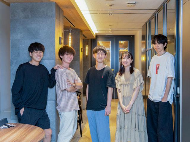 これまで、人材業では「新卒採用業務×自然言語処理」、製造業では「情報検索×トピックモデル」、小売業では「レコメンド×機械学習」など、一気通貫の支援を提供してきた。