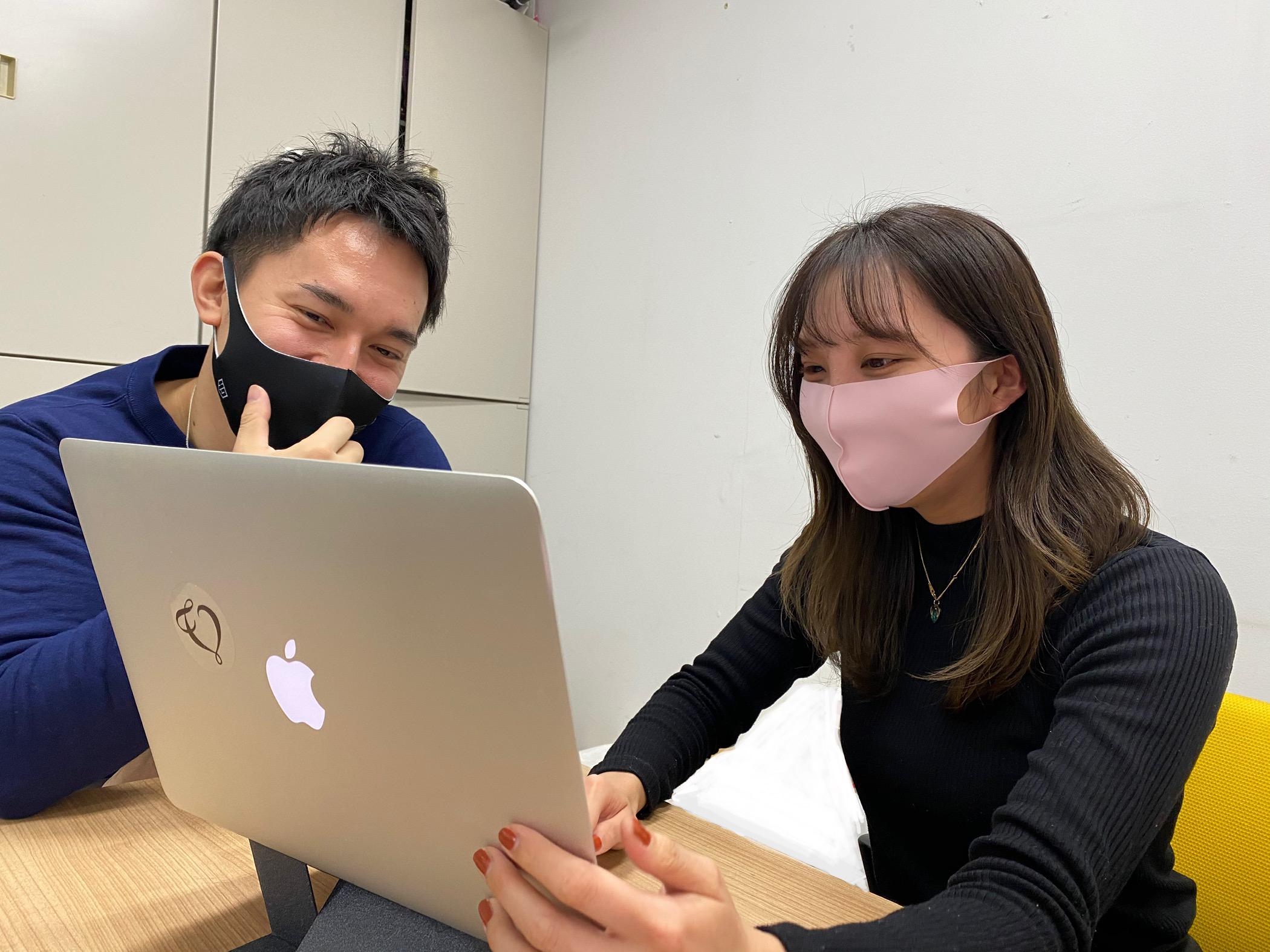 2022年8月時点の従業員数は19名（ホリプロからの出向者も含む）で、平均年齢は30歳、男女比は1：1となっています。