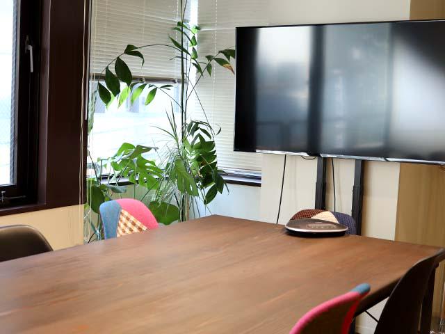 「社員がやりたいと思うことを実現できる会社」を目指している。