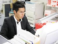 若手社員が裁量権を持って活躍している