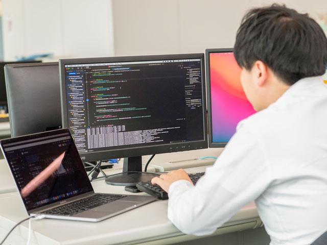 為替取引に関するシステムのパッケージASPとして、外国為替取引オンラインシステム『FX-ASP』を開発。