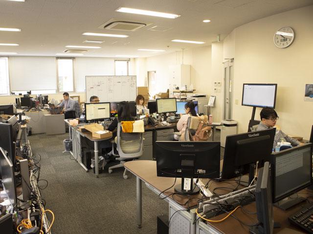 出社、在宅ワークは半々程度を想定しています。