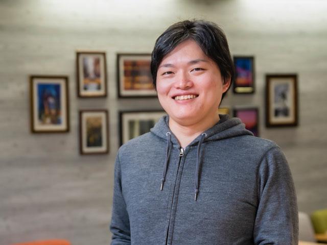 特に福岡支店が担うホームページ事業は、2021年10月の緊急事態宣言解除以降、リソースが追い付かないほどの多忙さを極めている。