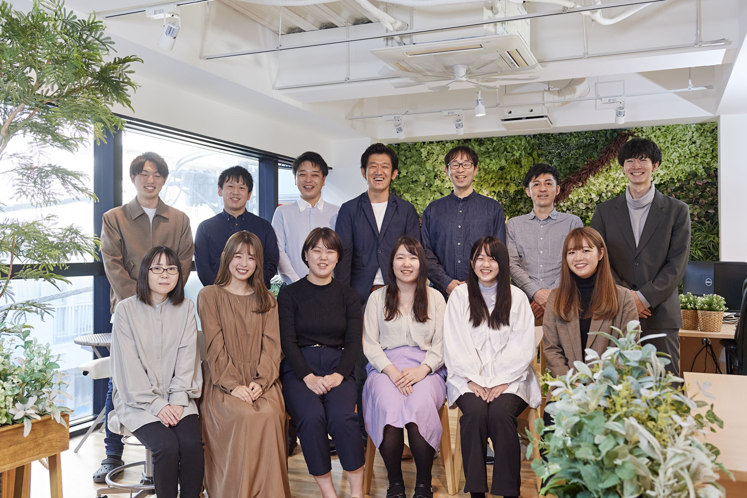 株式会社ネオインデックスは1999年設立。東京池袋本社は、海外のデザインスタジオをイメージしたという開放的なオフィスを構えている。