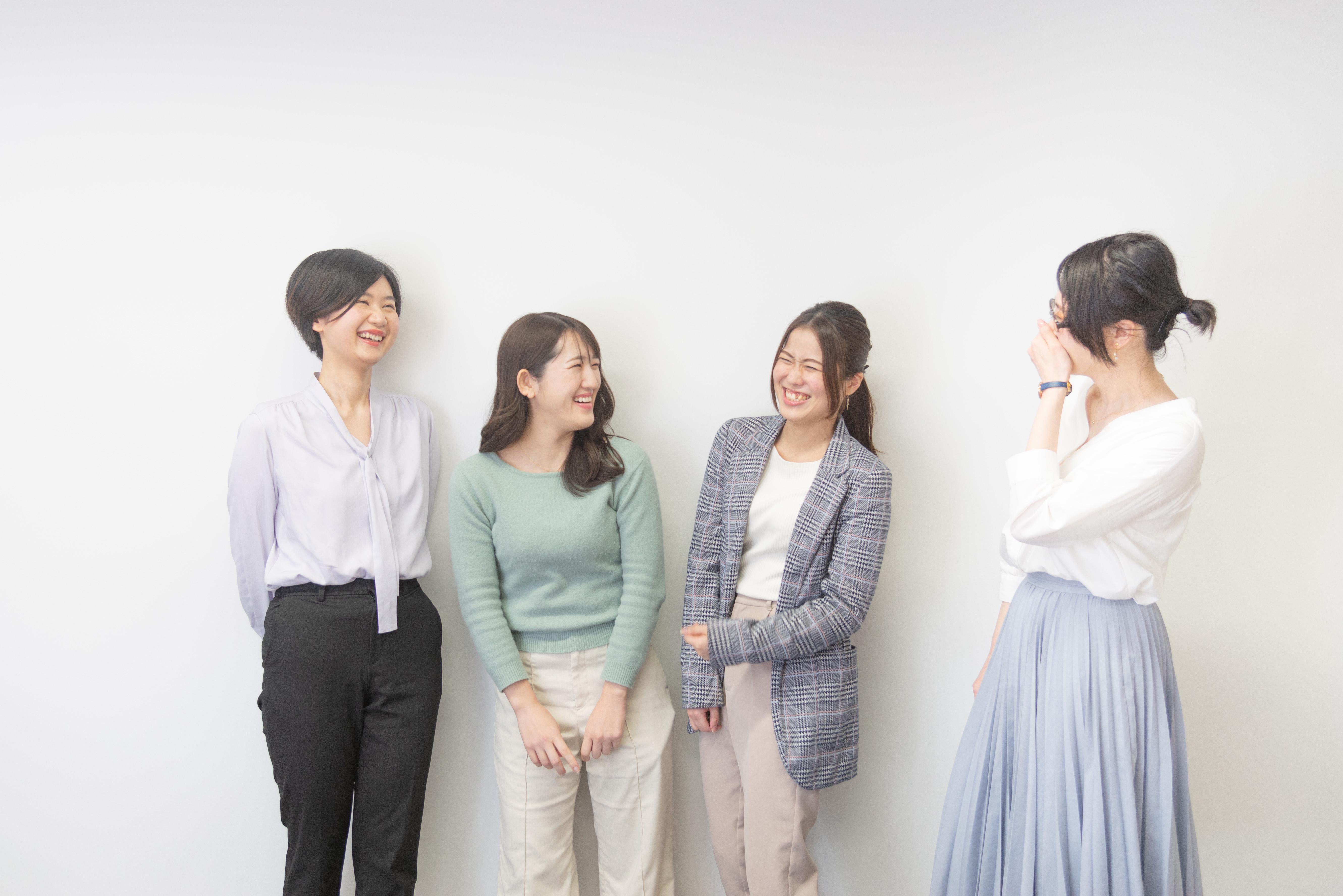 家族を大切にしたいという気持ちを尊重し、大切な人のために取得できる「LOVE休暇」という特別休暇を入社初日から付与しています。