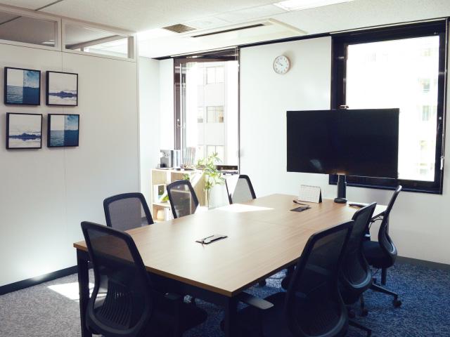 「お客様の目線に立ち・現場を肌で感じ取り・お客様に伝わるものを」という「3つの精神」を大切にし、デザイン力とアイデアでクライアントの販促・集客・ブランディングにおける課題解決をサポートしている。
