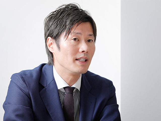 代表取締役　黒川 隆介
2005年創業。テクノロジー×商品を軸に日本、アメリカ、中国に展開。