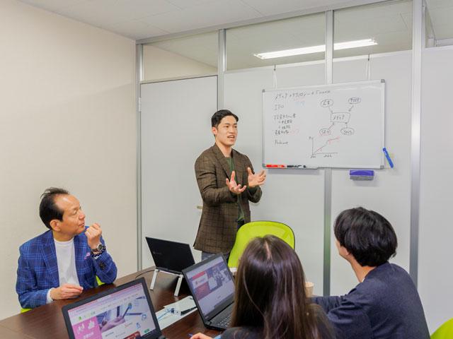 企業と投資家を結ぶ、IR・株式投資情報サイト『ブリッジサロン』を運営している同社。