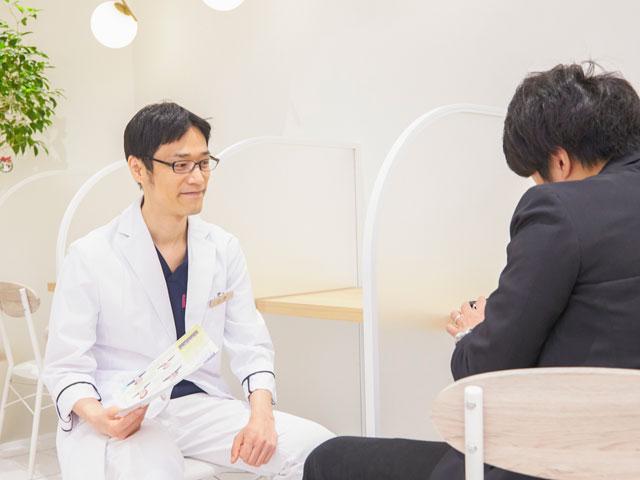 豊富なビジネス経験があり、女性の健康とライフスタイルを大切にする産婦人科医（2名）と、上場企業でEXIT経験のあるCTO（最高技術責任者）が在籍している。