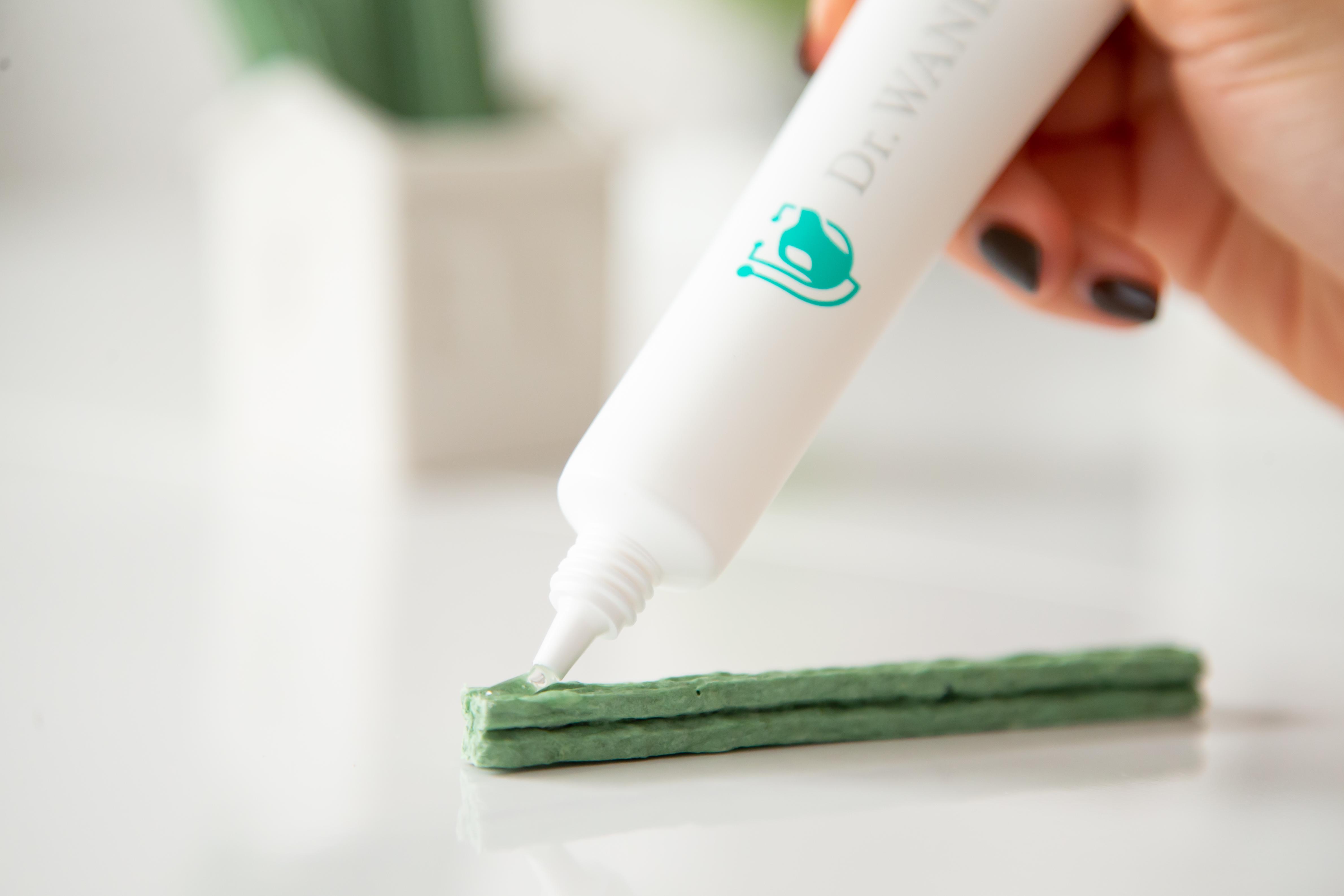 日常のデンタルケアとして『Dr.WANDEL』＆『KANDEL』を提案。