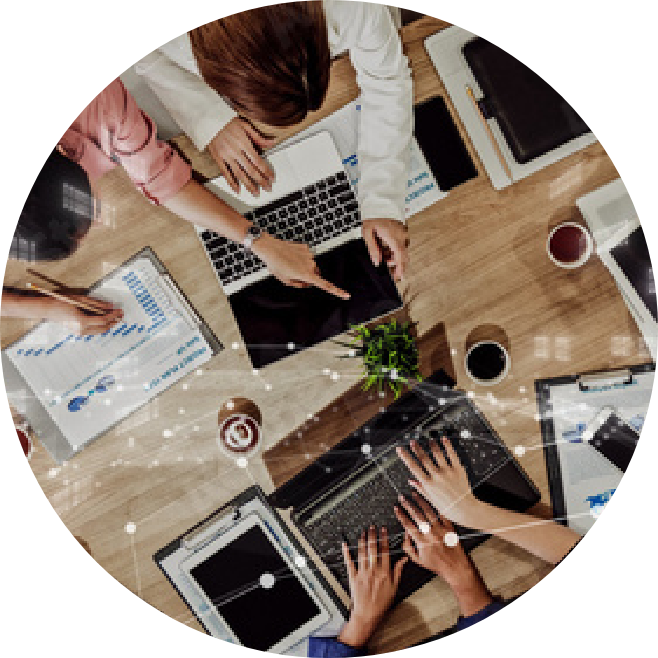 お客様の要望はもちろん、より最善な提案を出来るようお客様ベースでご提案はカスタマイズ
コンサル寄り故に、知識量も業務量も伴いますが、それをこなせる程の知識・力量が身につきます！