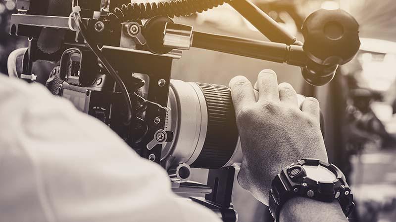 動画制作本数は日本最大級の7,600社以上
様々な企業の課題解決をしてきたことで自社独自のナレッジが共有されています。