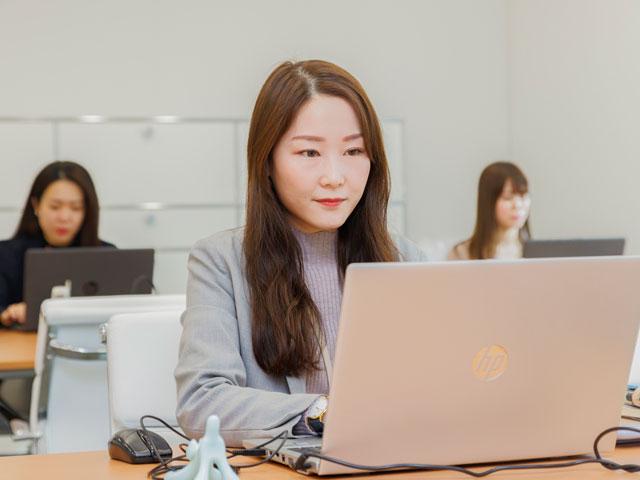 技術者が自分に合った仕事を選べる環境づくりを提案し、「技術者のための会社」を目指している。