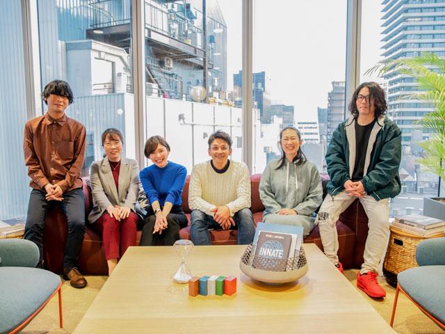 少数精鋭ながら、システム開発、デザイン制作、営業、企画管理まで社内一貫体制で、掲載店舗の求人や集客を支援する。
