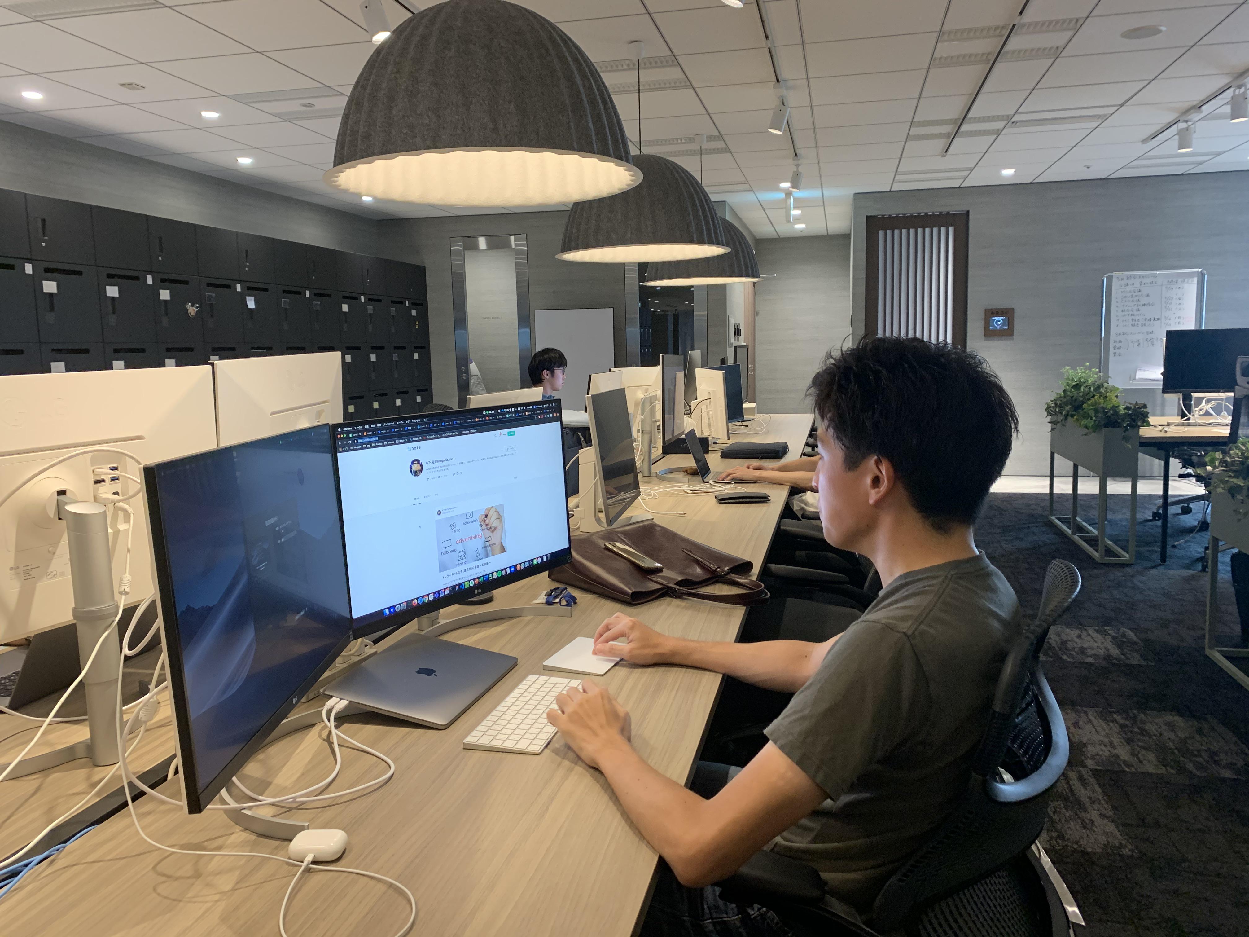 日本初のAmazonのデジタル広告最適化ツールを生み出し、新たなテクノロジーの可能性を模索している。