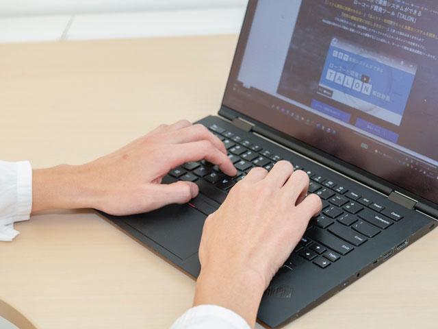 ウォーターフォール型のスクラッチ開発における“人海戦術”を不要にするインパクトを持つ。
